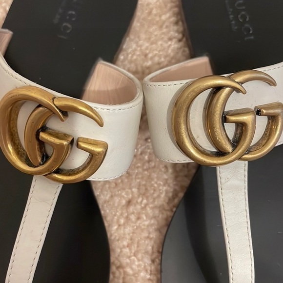 Womens Gucci Leather Thong Sandal with Double G - Picture 5 of 10